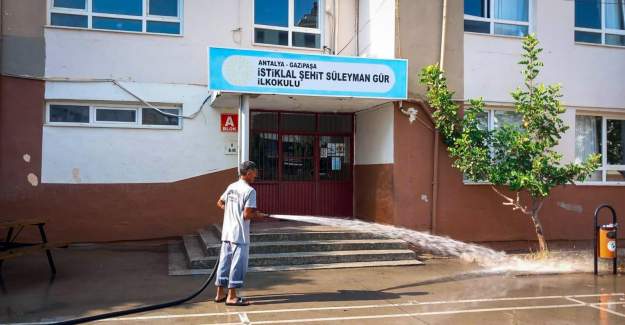 Gazipaşa Belediyesi'nden Okullarda Temizlik ve Bakım Çalışması
