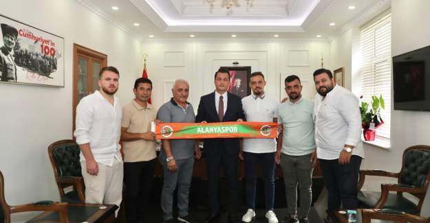 Kaymakam Öztürk’e Ziyaretler Sürüyor