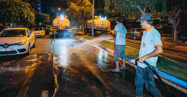 Mahmutlar’da Cadde ve Sokaklar Tertemiz
