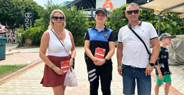 Turistlere Haritalı Bilgilendirme Yapıldı
