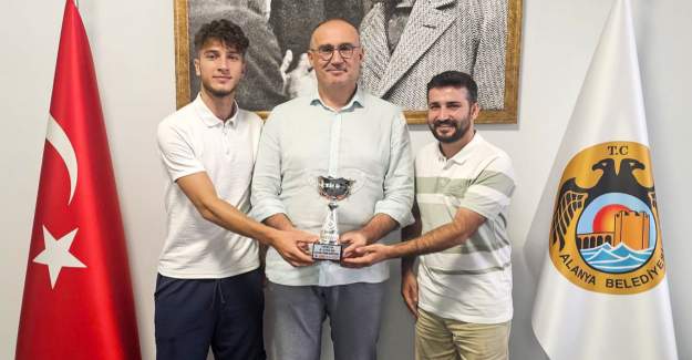 Şampiyon Sporcudan Anlamlı Ziyaret