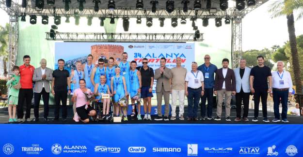 34.Alanya Triatlonu Ödülleri Sahiplerini Buldu