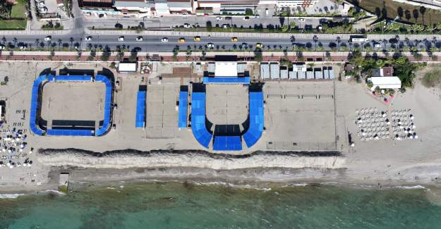 Alanya Belediyesi Ücretsiz Plaj Voleybolu Etkinliği Düzenliyor