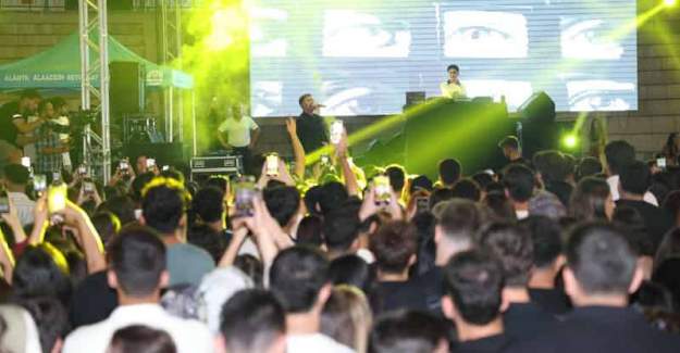 Alkü’de Öğrenciler Şenlikle Yeni Döneme Başladı