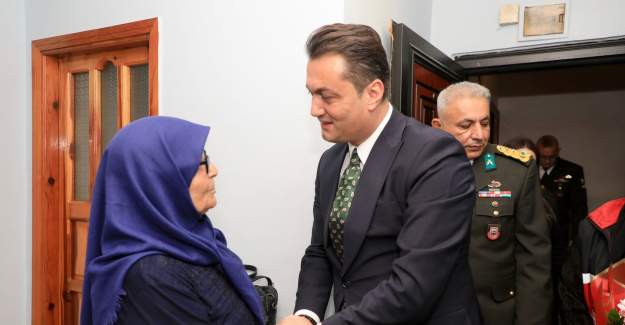 Kaymakam Öztürk'ten Şehit Ailelerine Anlamlı Cumhuriyet Ziyareti