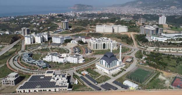 ALKÜ URAP’TA 27 Basamak Yükselerek Türkiye’nin En Çok Gelişen 2. Üniversitesi Oldu