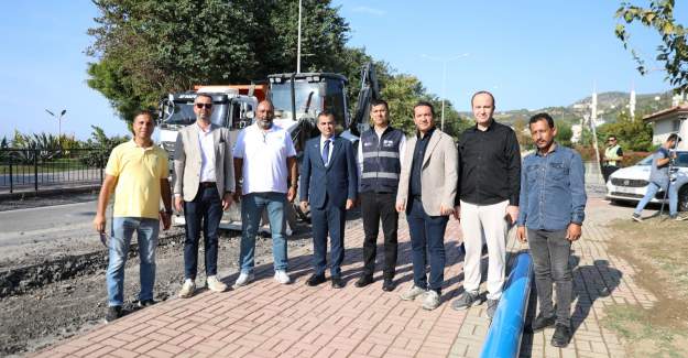Atatürk Caddesi'nde Tarihi Yenileme Başladı