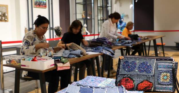 Eski Kıyafetler İleri Dönüşüm Atölyesinde Yeniden Hayat Buldu