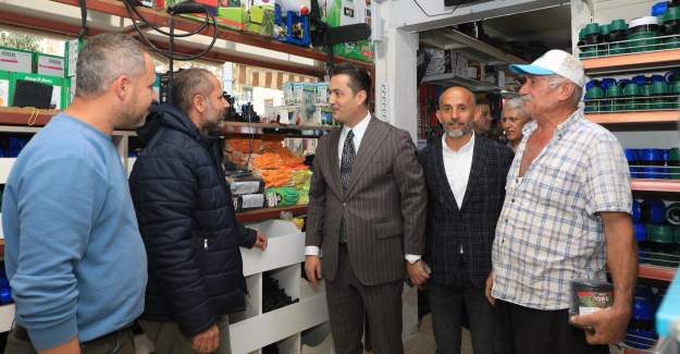 Kaymakam Öztürk Mahmutlar Esnafını Ziyaret Etti
