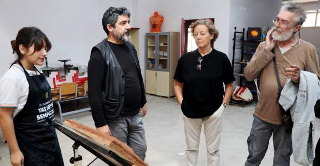 Öğrenciler Sanatın İnceliklerini Uzmanlardan Dinledi