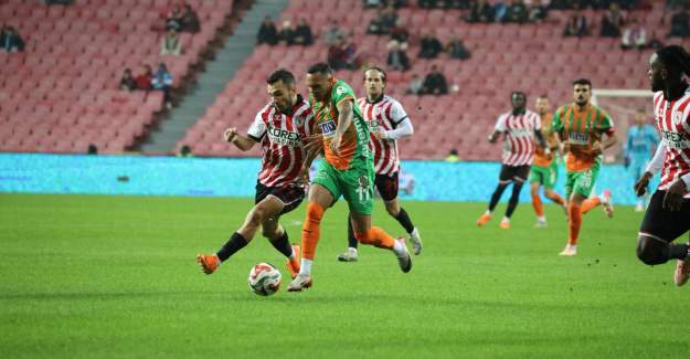 Alanyaspor Son Nefeste 1 Puanı Kurtardı