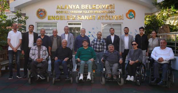 Engelsiz Merkezde Ödüllü Dart Turnuvası Heyecanı