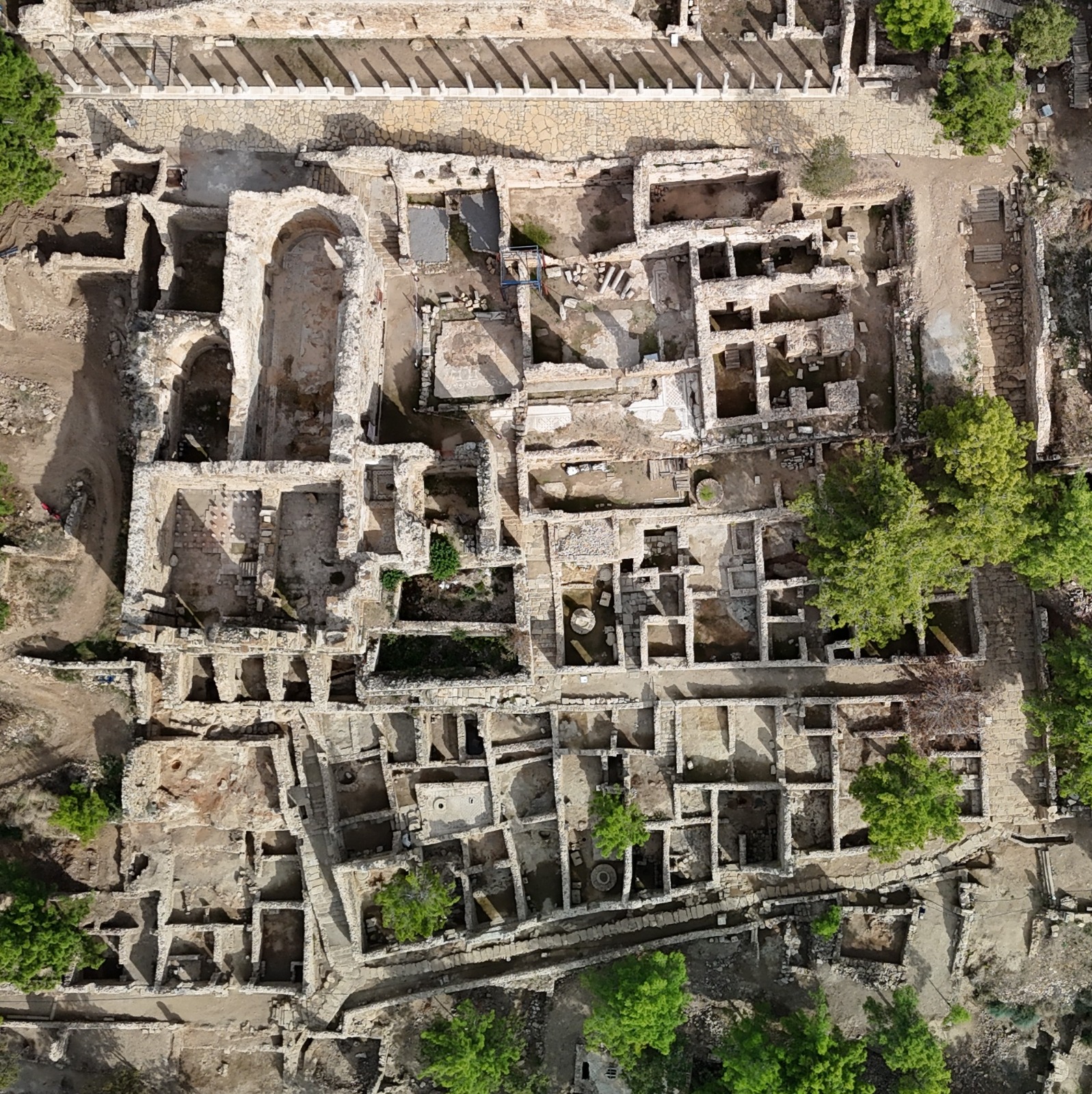 Syedra Antik Kenti’ne Uluslararası Dev Destek: ALKÜ ve Fransa’dan Arkeolojik İş Birliği