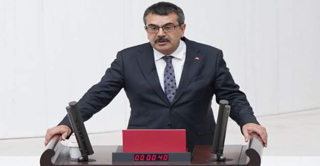 Bakan Tekin, TBMM Genel Kurulunda Yemin Etti
