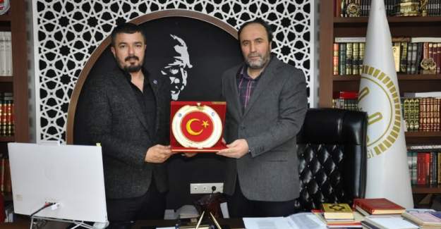Şehit Aileleri Derneği'nden  İlçe Müftüsü Dr İhsan İLHAN'a Ziyaret