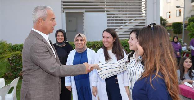 Alanya Belediyesi Ortaöğretim Kız Öğrenci Yurdu'nda Moral ve Motivasyon Gecesi