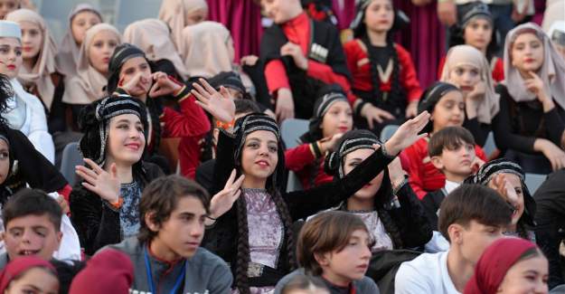 Alanya'da Uluslararası Halk Dansları ve Müzik Festivali Coşkusu