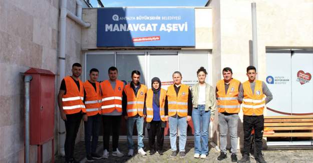 Büyükşehir Belediyesi Manavgat Aşevi İhtiyaç Sahiplerinin Yanında Olmaya Devam Ediyor