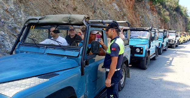 Safari Araçlarına Yönelik Denetimler Sıkılaşıyor