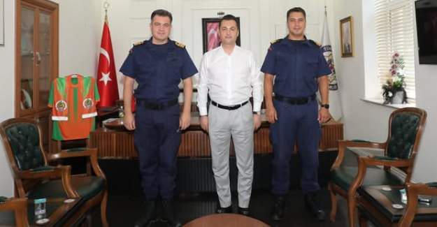 Sahil Güvenlik Komutanından Kaymakama Ziyaret
