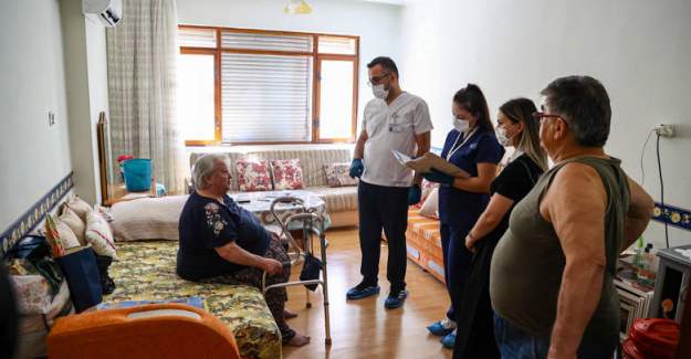 Büyükşehir Bakıma Muhtaç Hastaların Yüklerini Hafifletiyor