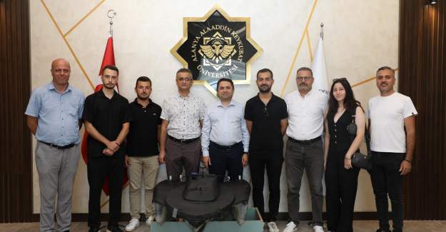 ALKÜ Zeronetech Takımı TEKNOFEST’te Finale Kaldı Otonom Deniz Aracı “Kılıç & Arslan” İle Büyük Başarı