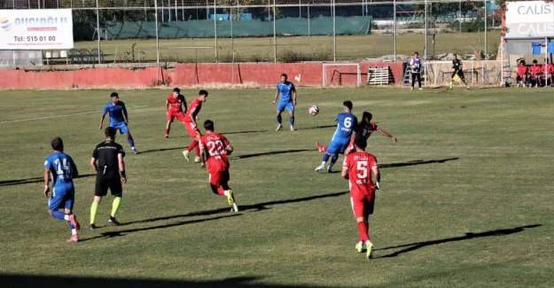 Kaymakam Öztürk’ten Alanya 1221 Futbol Takımına Destek