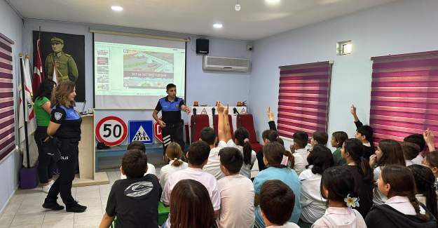 Öğrencilere Trafik Eğitimi Verildi