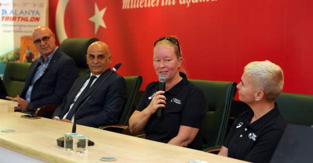 Otuz Dördüncü Alanya Triatlonu Yarışları İçin Start Verildi