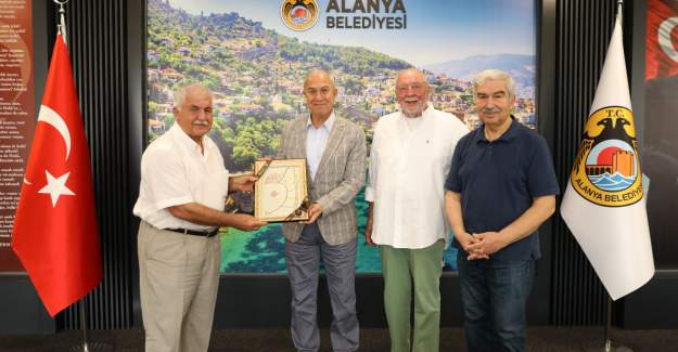 Başkan Özçelik’e Kardeş Şehir Gladbeck’ten Anlamlı Ziyaret