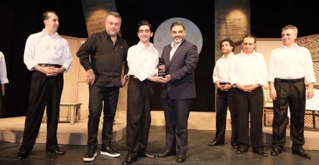 Alanya Belediye Tiyatrosu Turnede Sanatseverlerle Buluştu