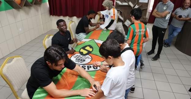 Alanyaspor, "Okulumda" Projesiyle Öğrencilerle Buluştu