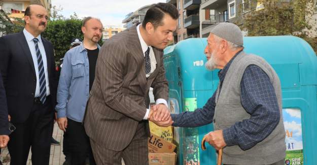 Kaymakam Öztürk Mahmutlar Esnafını Ziyaret Etti