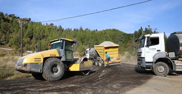 Gökbel-Gören Yolu'na Yoğun Çalışma