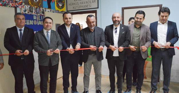 ALKÜ’lü Hürkuşlar Ve Genç MÜSİAD’dan Burhan İlkokulu’na Kütüphane