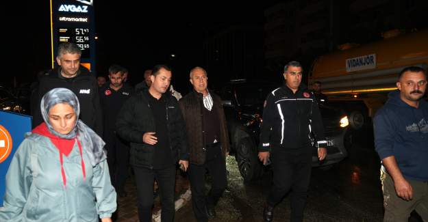 Başkan Özçelik Aşırı Yağış Sonrası Sahada