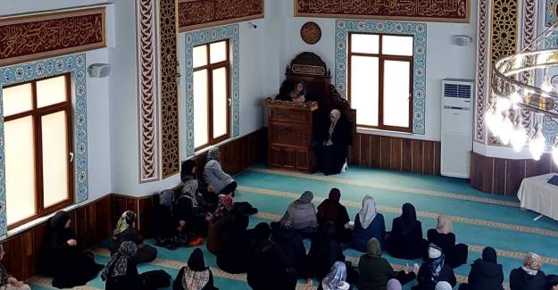 Müftülükten Hanımlara Berat Kandili Programı