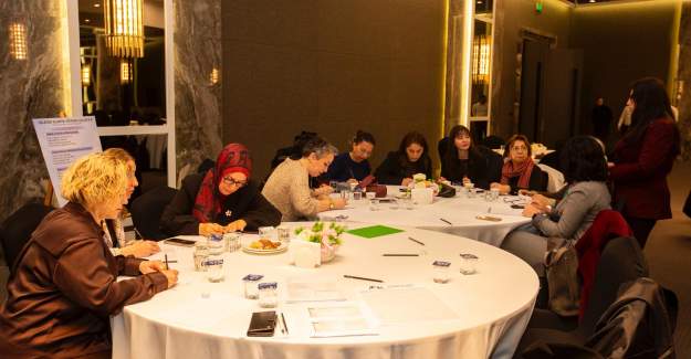 AGİKAD'dan Vizyon Çalıştayı : Okşar Geleceği Anlattı