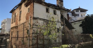 Alanya Belediyesi Tarihe Meydan Okuyan Evleri Restore Etmeye Devam Ediyor