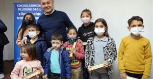 Alanya Belediyesi Diyabetli Çocuklara Ücretsiz Sensörlü Glikoz Ölçüm Cihazı Dağıttı