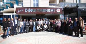 Alanya Belediyesi Yaşlıları Yemekte Ağırladı