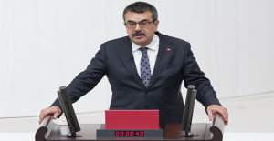 Bakan Tekin, TBMM Genel Kurulunda Yemin Etti