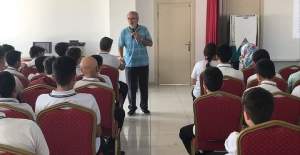 Eğitimci- Yazar Ali Erkan Kavaklı Alanyada Öğrencilerle Bir Araya Geldi