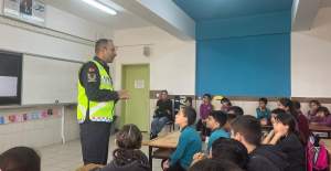 Alanya İlçe Jandarma Komutanlığı Tarafından Öğrencilere Trafik Semineri Verildi
