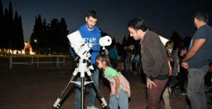 Antalya, Bilim Merkezi’nden Dünyanın Uydusunu Gözlemledi