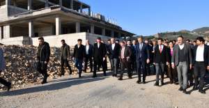 Mevlüt Çavuşoğlu, Alanya Devlet Hastanesi İnşaatını Yerinde İnceledi