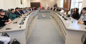 ALKÜ’de Azerbaycan Müsteşarı Ve AFAD Eski Başkanı Öğrencilerle Buluştu