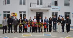 ALKÜ’lü Hürkuşlar Ve Genç MÜSİAD’dan Burhan İlkokulu’na Kütüphane