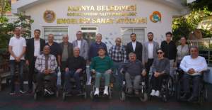 Engelsiz Merkezde Ödüllü Dart Turnuvası Heyecanı