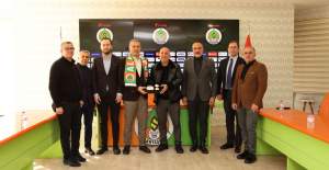 Alanyaspor İçin Eşit Destek Çağrısı